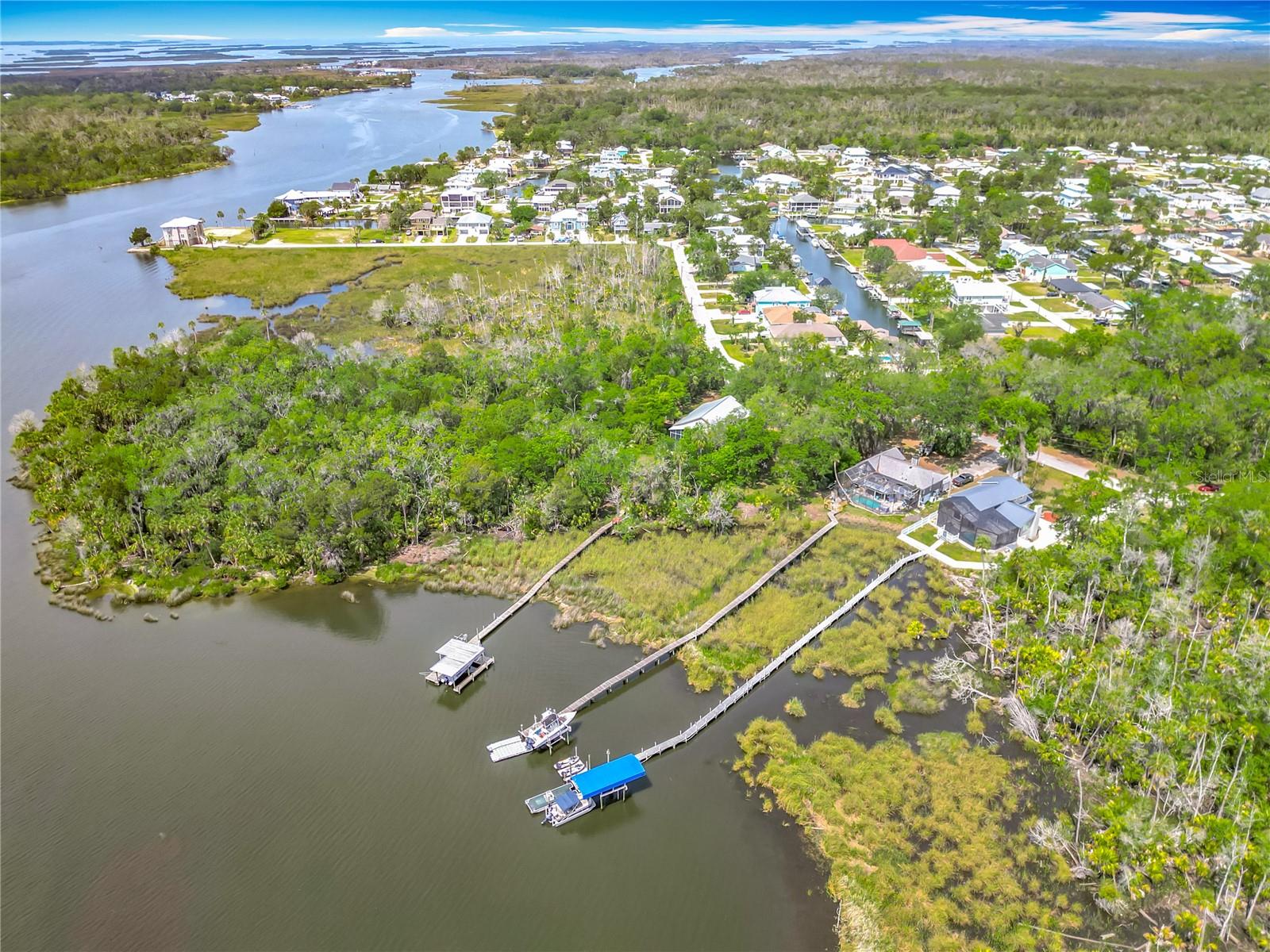 MAGNOLIA COVE - Residential