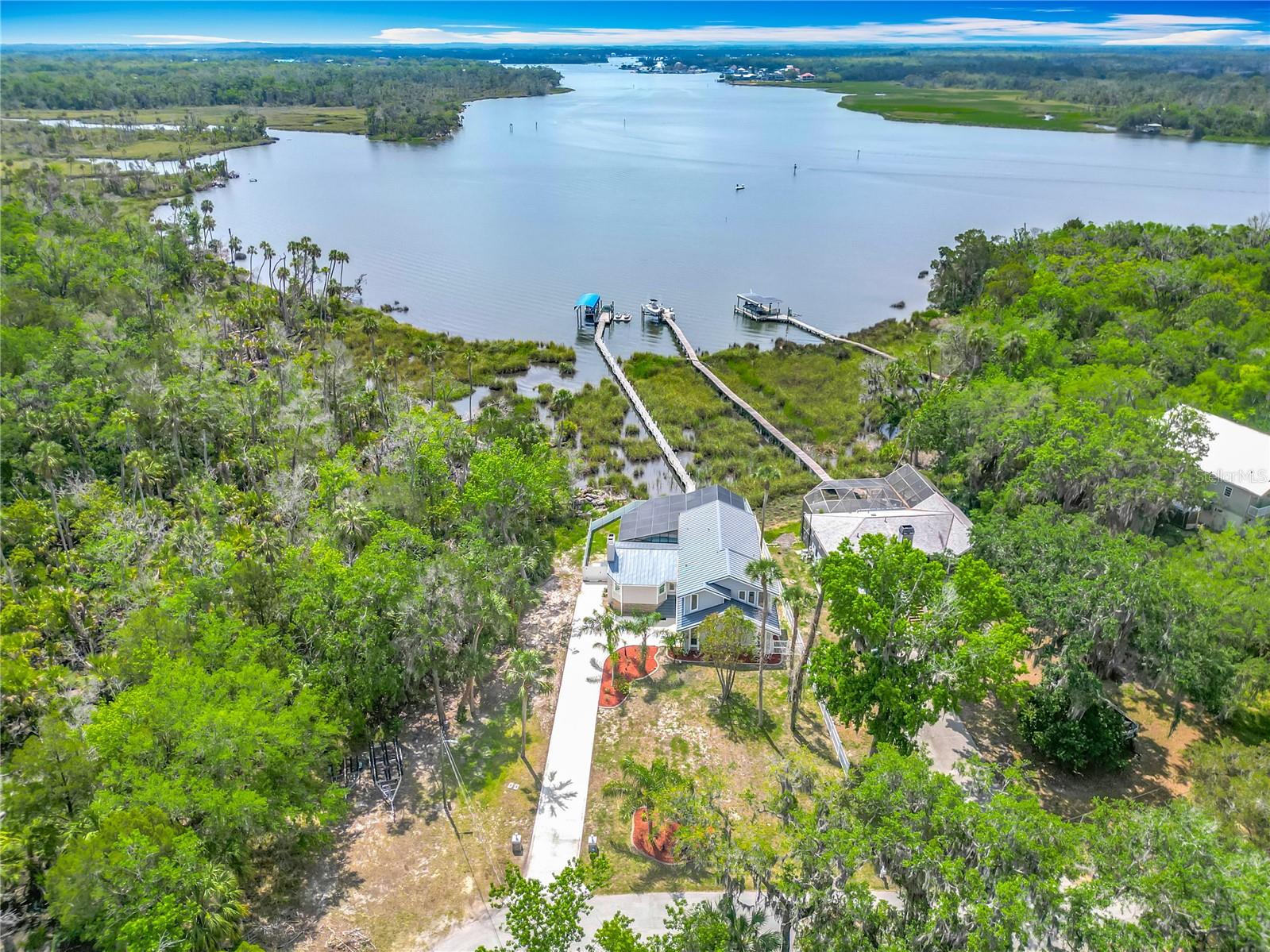 MAGNOLIA COVE - Residential