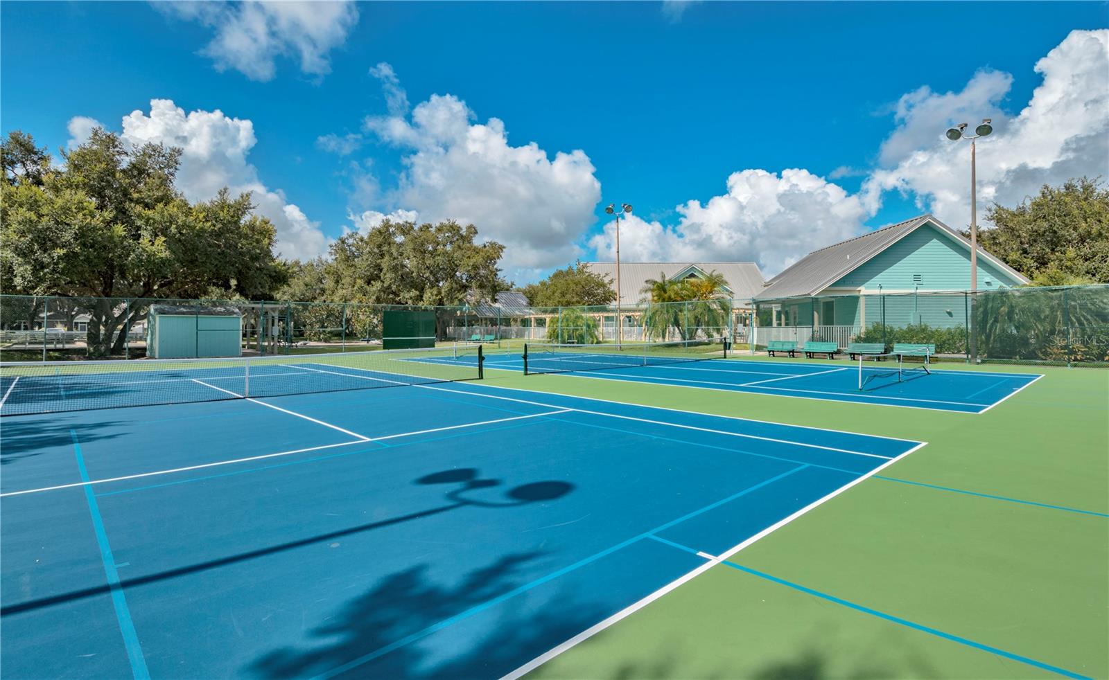 HERITAGE OAK PARK - Residential