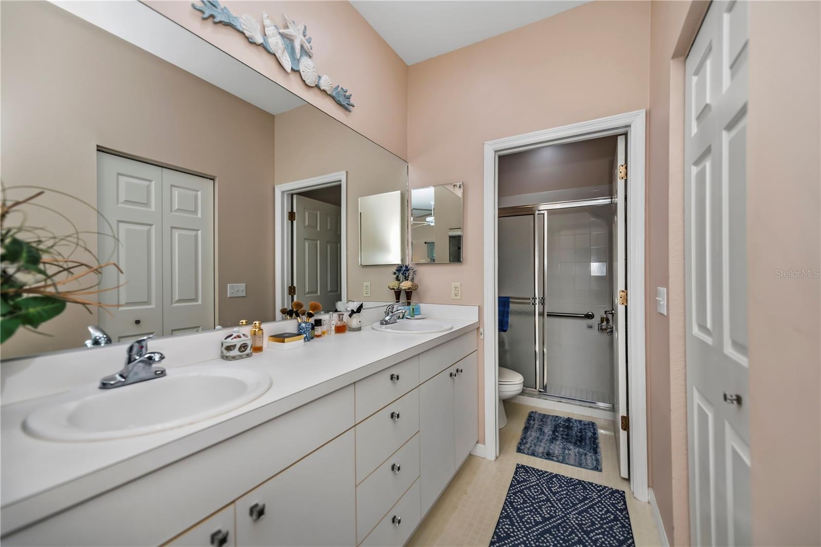 HERITAGE OAK PARK - Residential