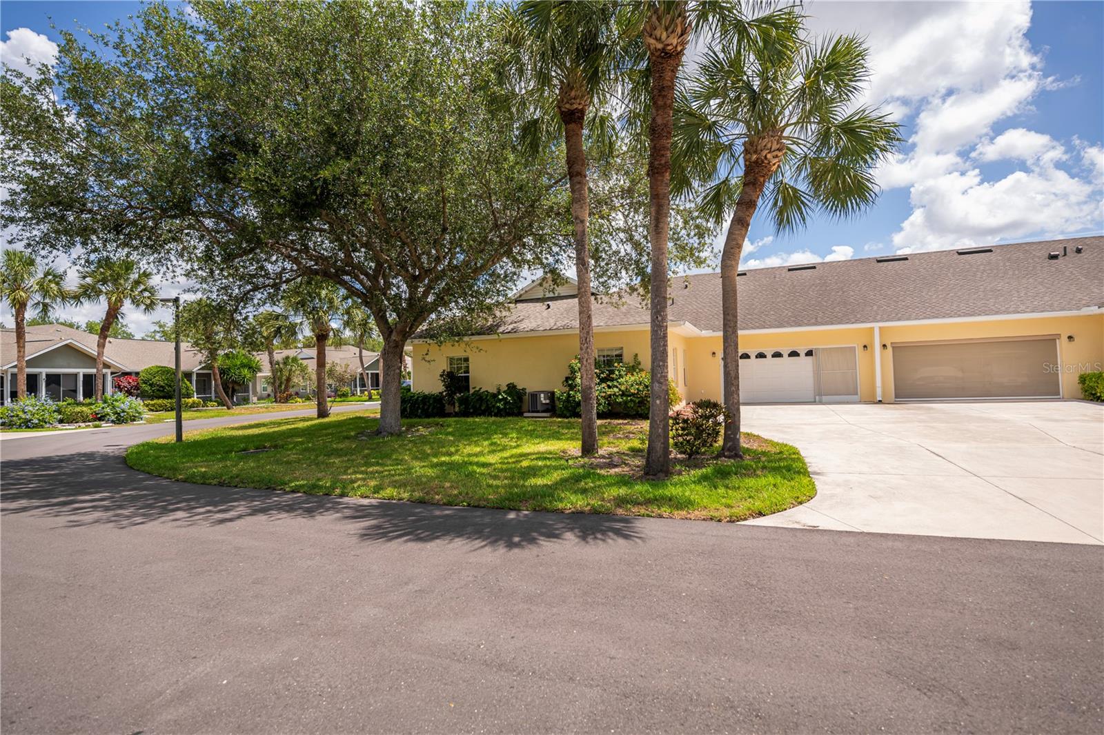 HERITAGE OAK PARK - Residential