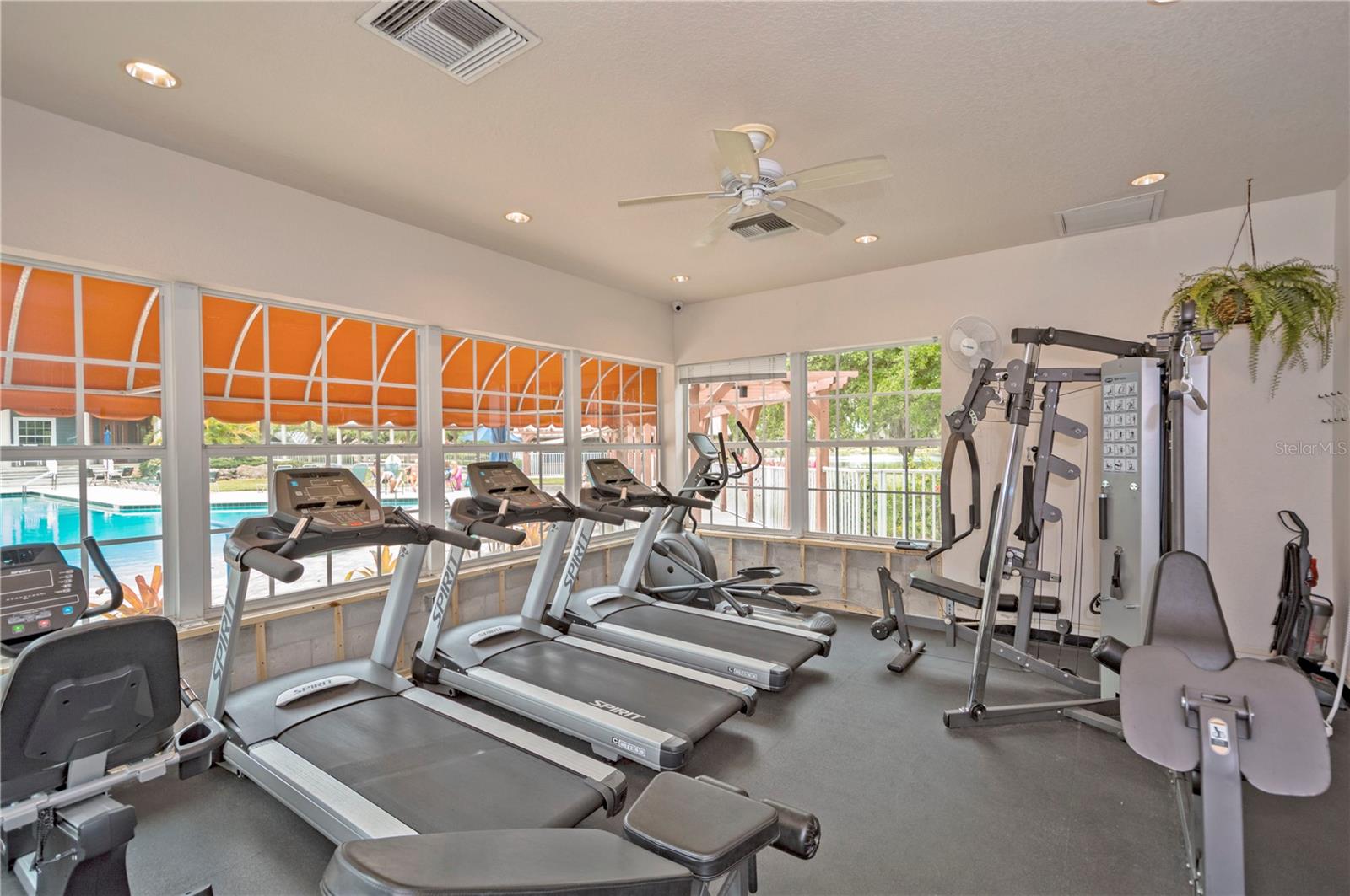 HERITAGE OAK PARK - Residential