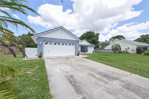 A home in EUSTIS