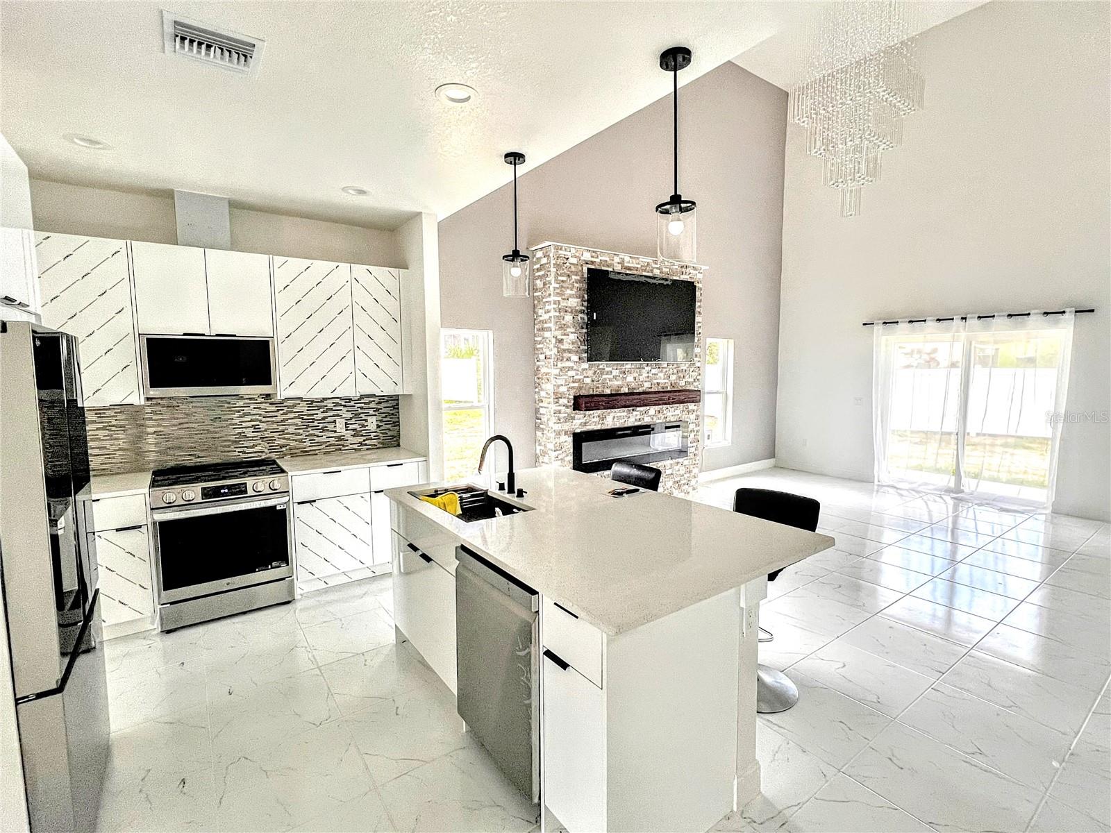 SPRING HILL - Residential Lease