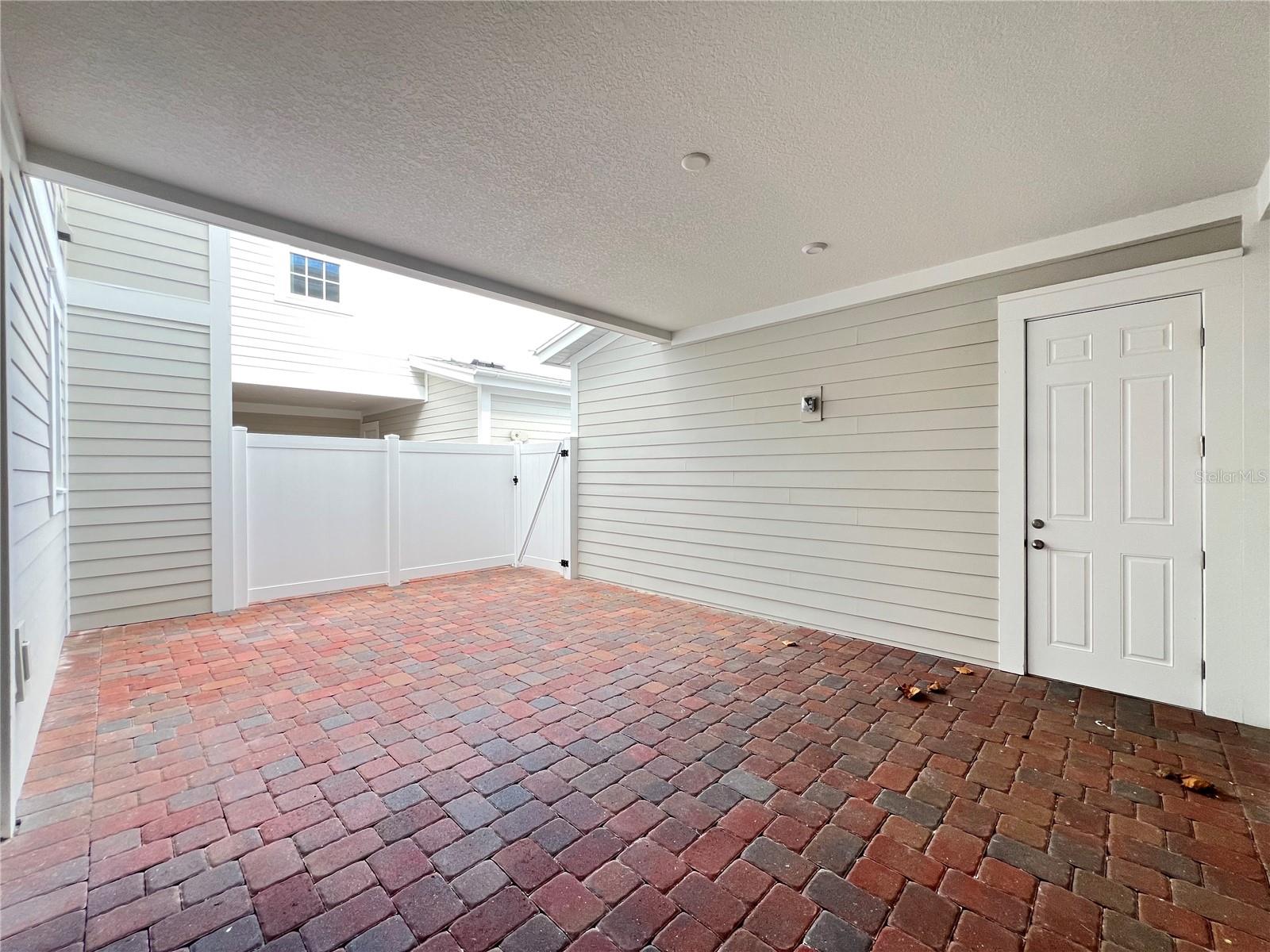 CELEBRATION ISLAND VILLAGE - Residential