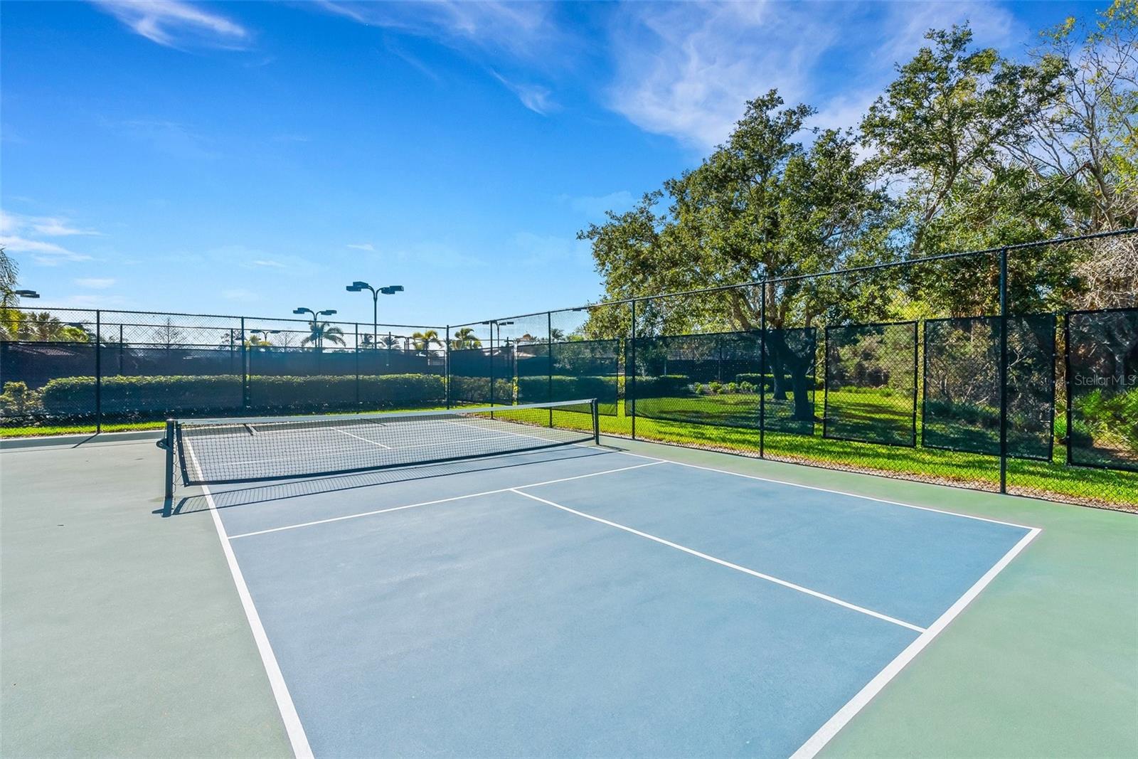 VILLAGEWALK - Residential