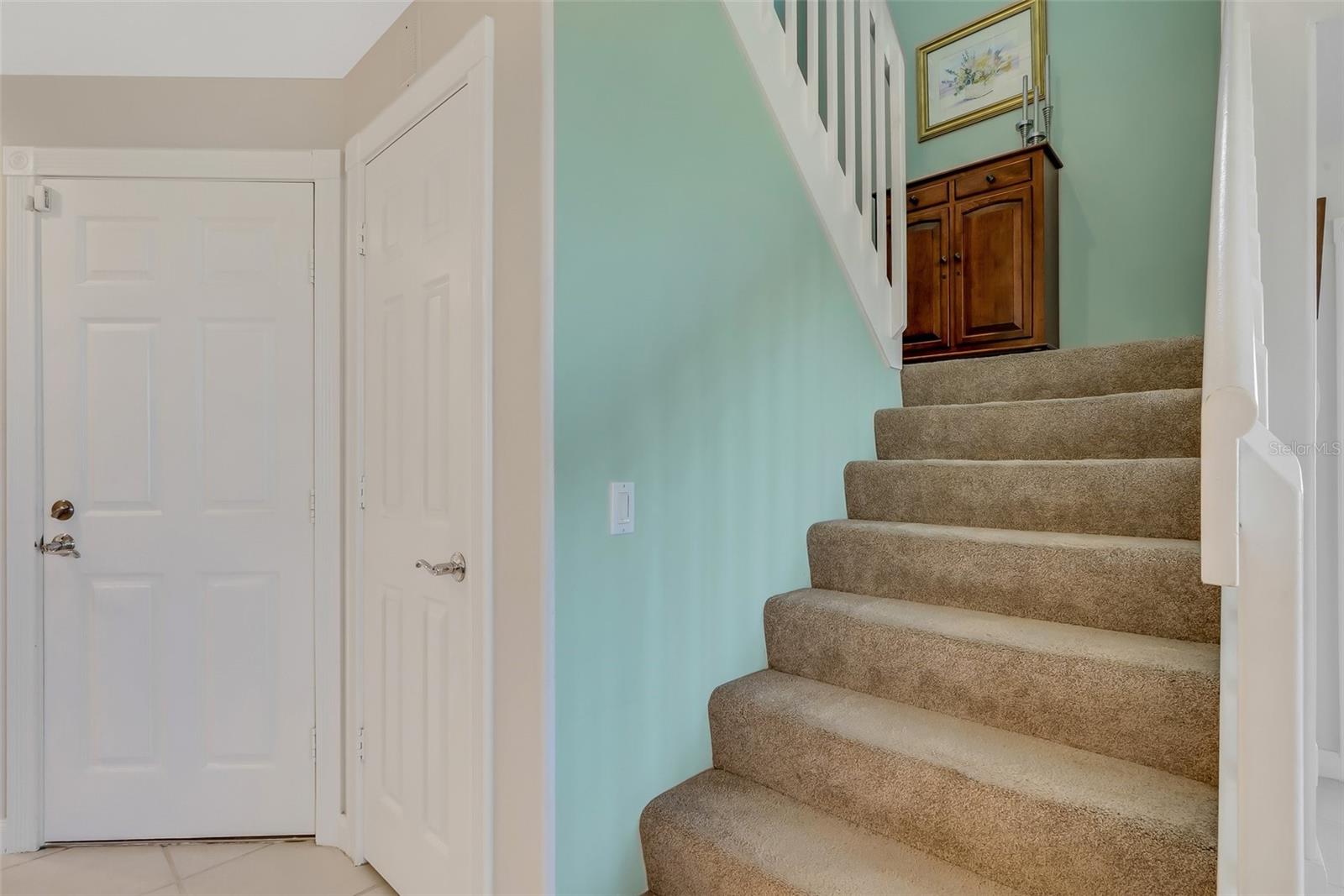 VILLAGEWALK - Residential