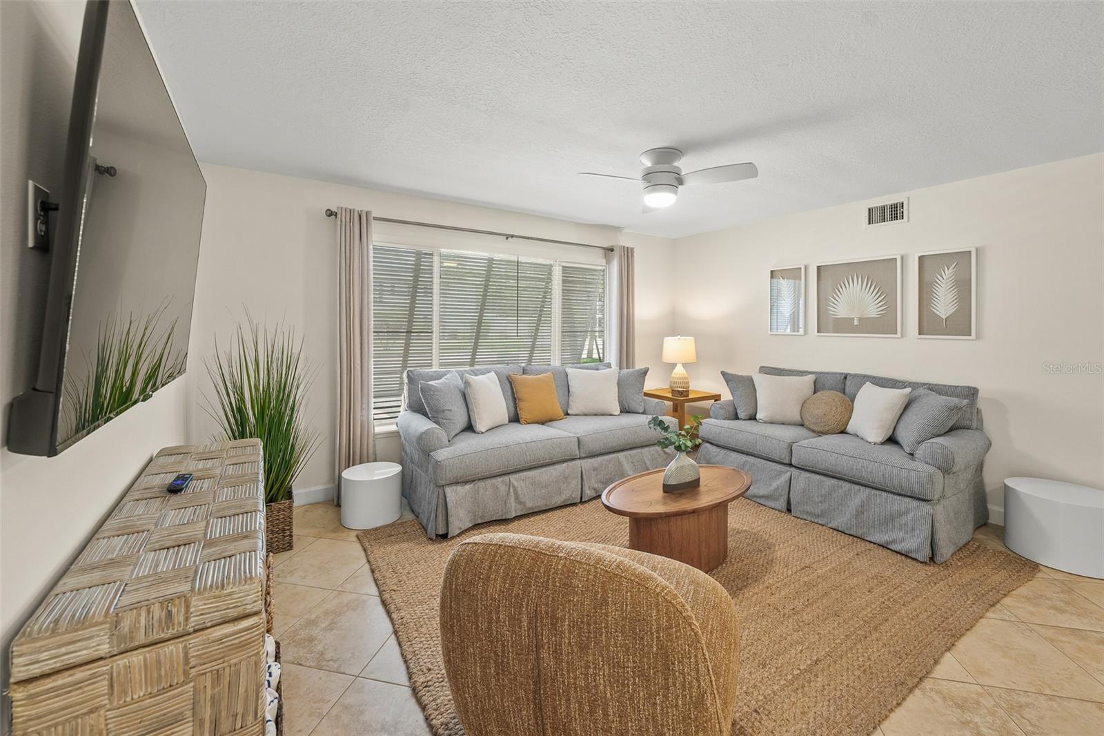 SARASOTA BEACH - Residential Income