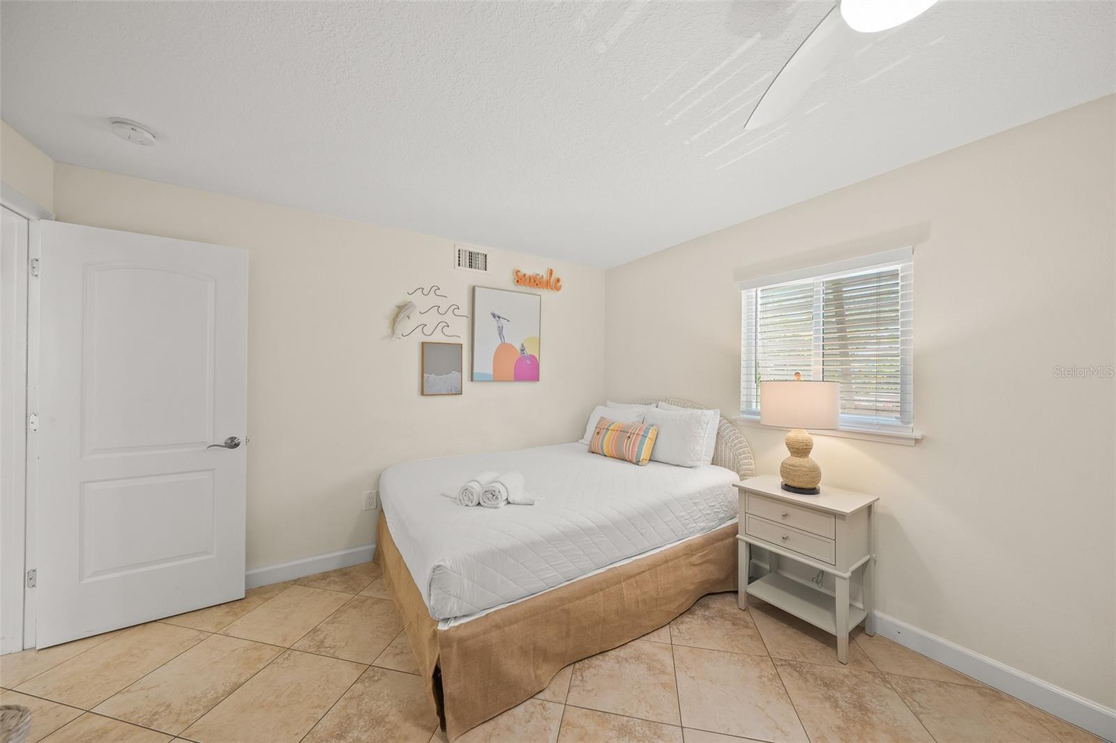 SARASOTA BEACH - Residential Income