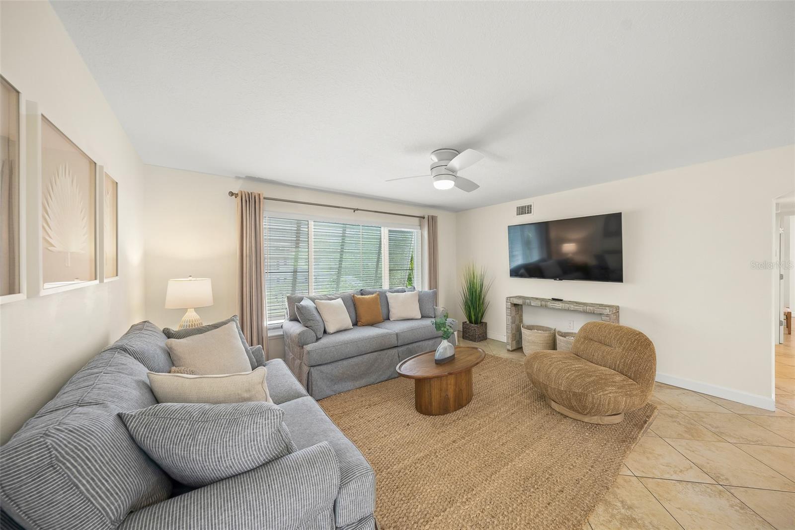 SARASOTA BEACH - Residential Income