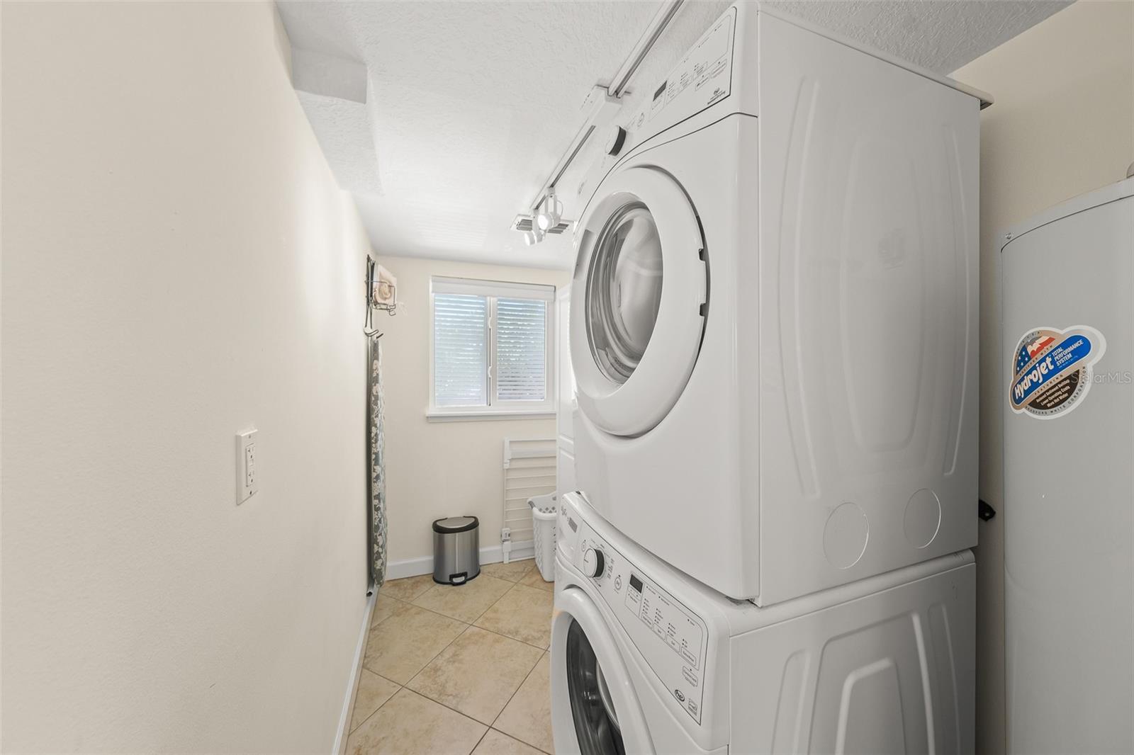 SARASOTA BEACH - Residential Income