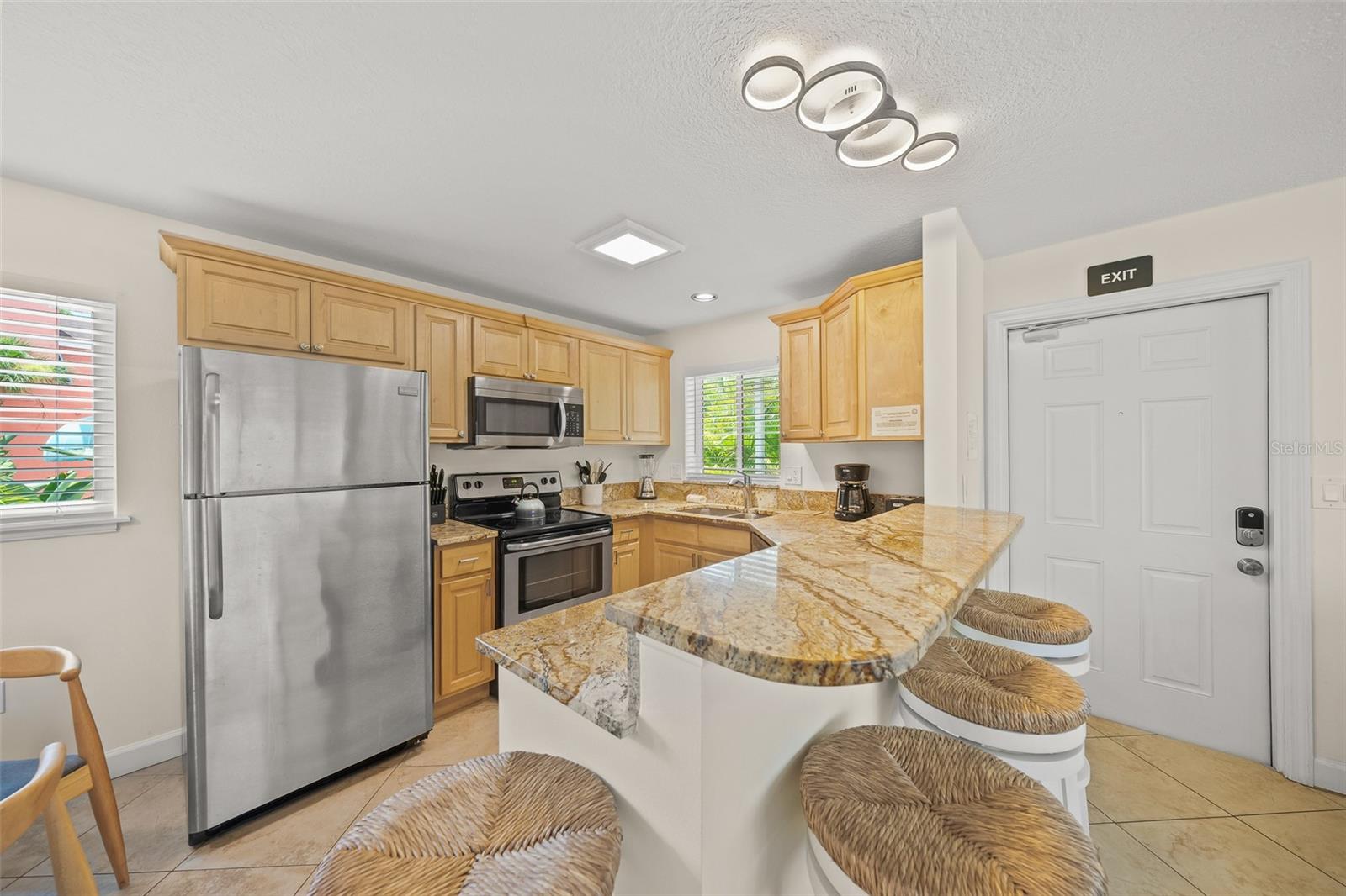 SARASOTA BEACH - Residential Income