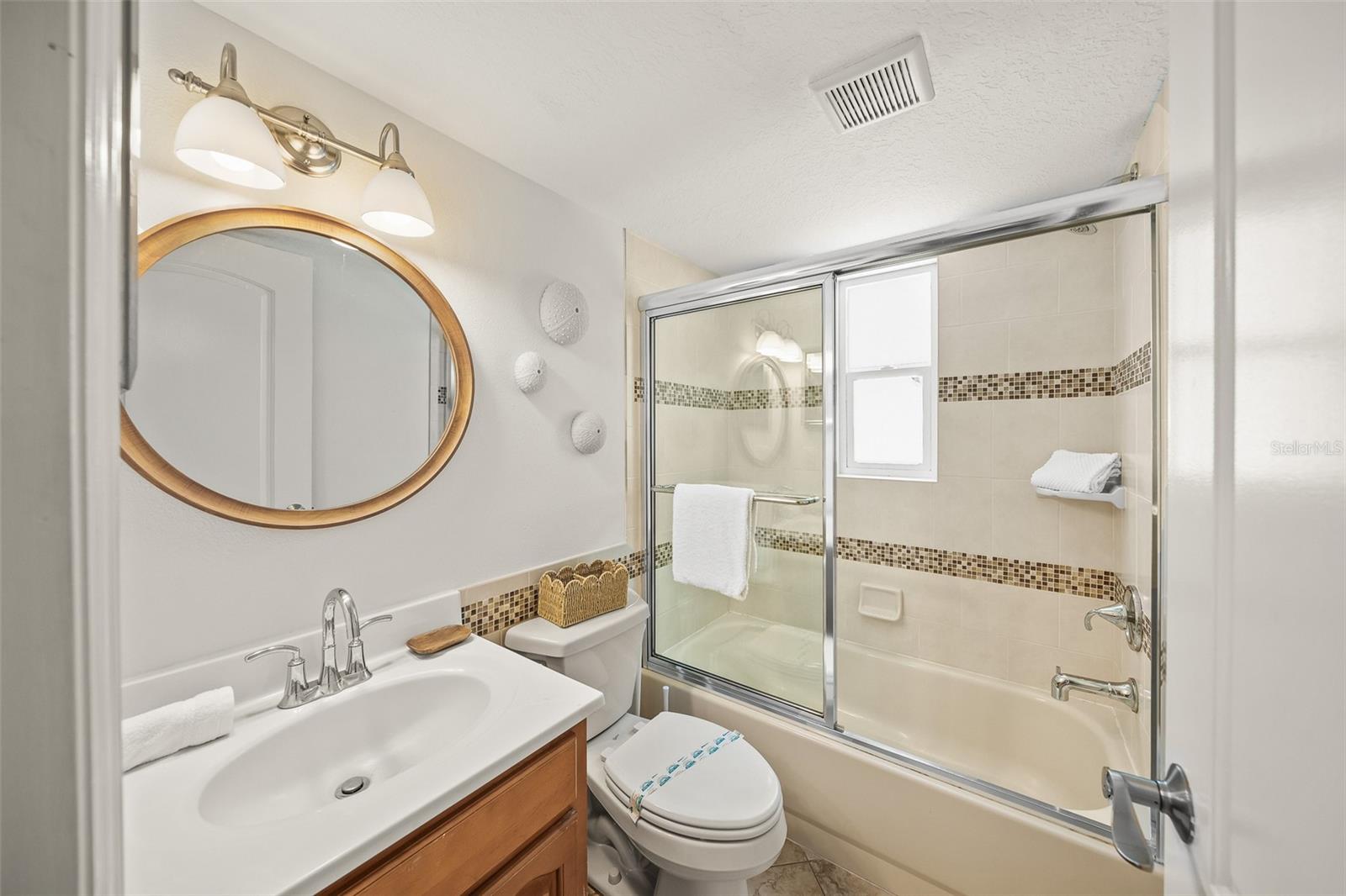 SARASOTA BEACH - Residential Income