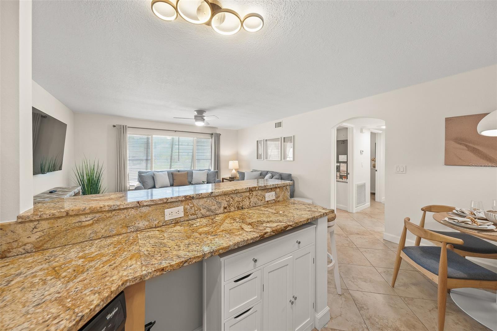 SARASOTA BEACH - Residential Income