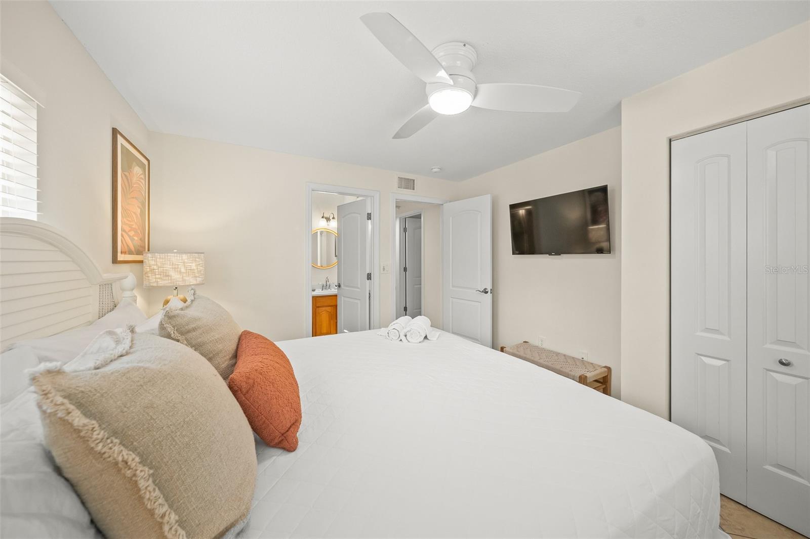 SARASOTA BEACH - Residential Income