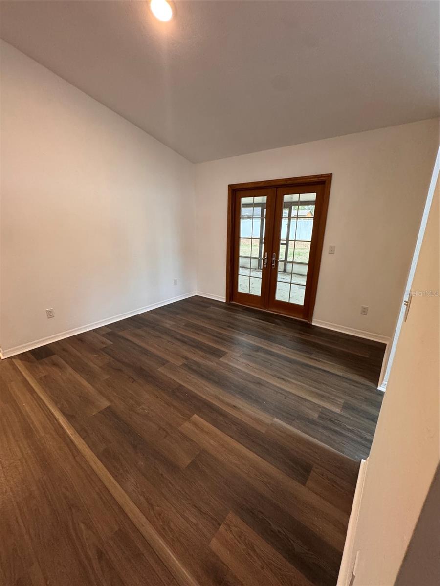 HIGH POINTE - Residential