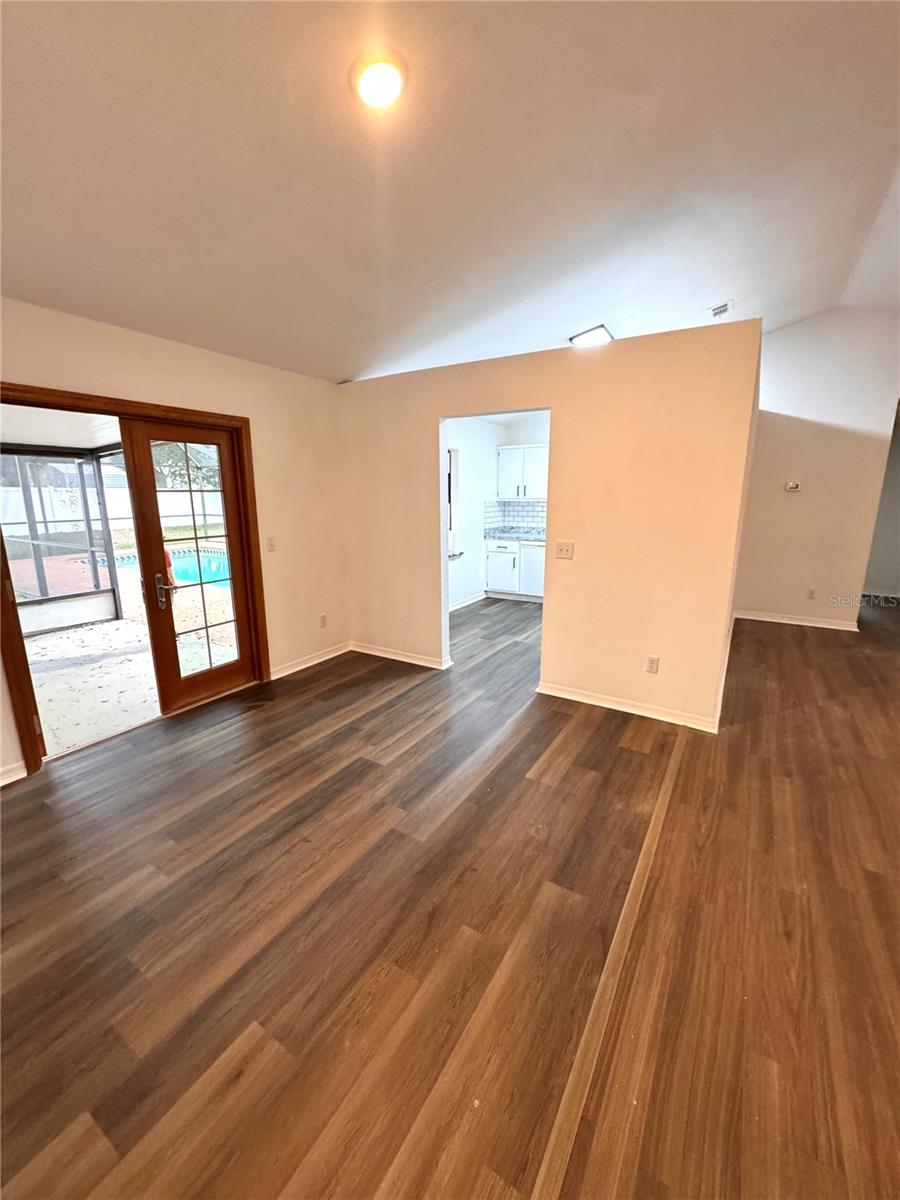 HIGH POINTE - Residential