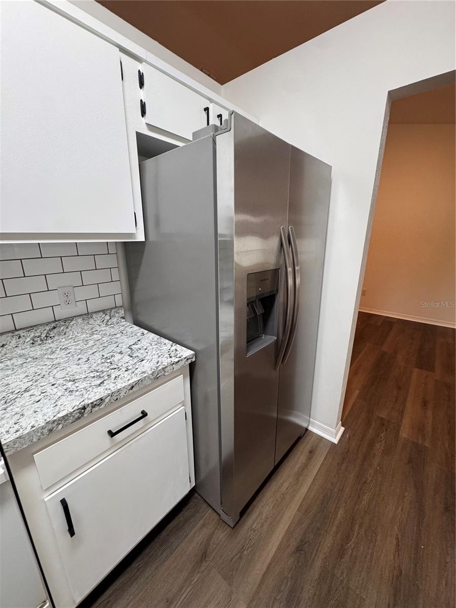 HIGH POINTE - Residential