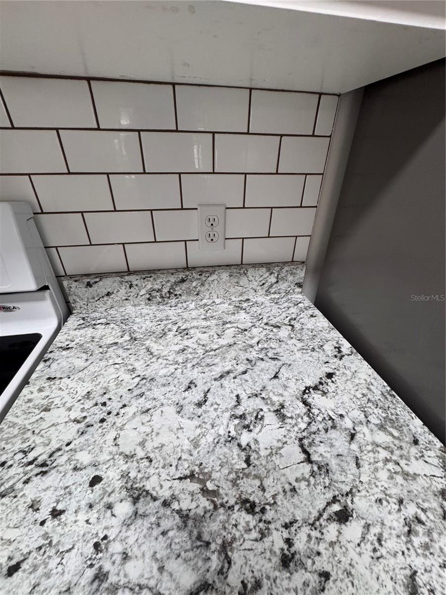 HIGH POINTE - Residential