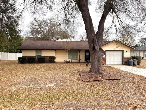 Photo of 4545 SE 62nd Street, Ocala, FL 34480 (MLS # OM719879)