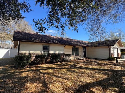 Tiny photo for 4545 SE 62nd Street, Ocala, FL 34480 (MLS # OM719879)