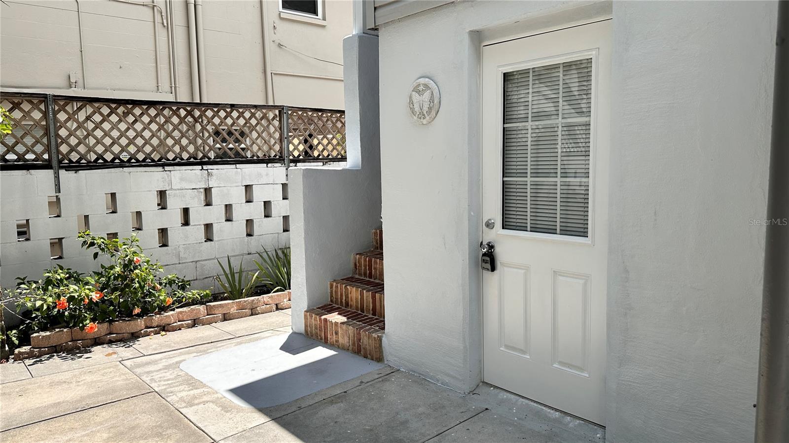 Perfect location in the peaceful Historic Old Northeast with local charm. Walk across the street out the back gate and you are in downtown St Pete, or head 4 blocks East to Beachfront Drive to see manatees & dolphins every day! Trendy downtown 1 bedroom apartment updated to include new flooring, updated kitchen and bathroom. Gorgeous wood counters and dishwasher make the kitchen a special treat. Sparkling clean and ready to move in. This 1st floor apartment is so inviting with plenty of bright light, wood-look floors, and spacious bedroom. Unwind in the serene courtyard, great for your morning coffee or a friendly happy hour before meeting friends downtown. Water, sewer, and trash are included in the rent. Laundry room on site. Street parking is available with a City permit. (12 mo lease, shorter time frames available by request) Move in total: First month rent, last month rent, plus $1,500 security deposit. This is your St Pete haven. Pets allowed