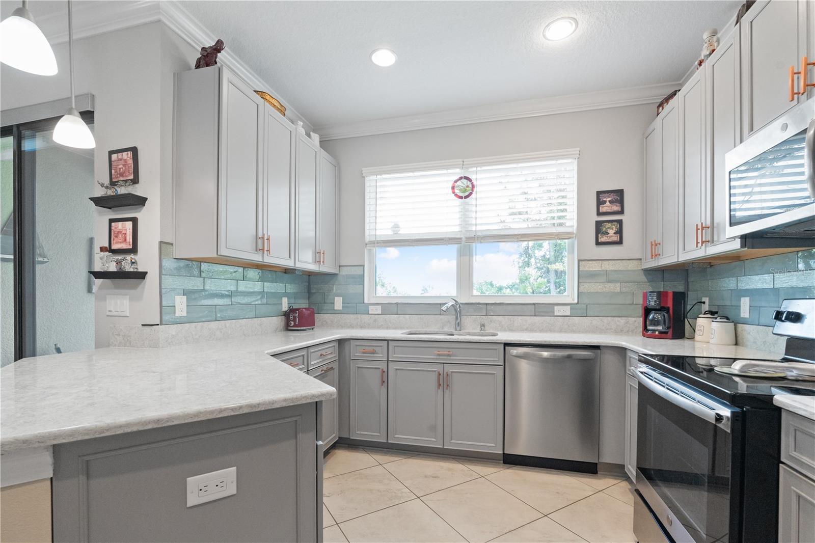 WEST LAKE TWNHMS PH 2 - Residential