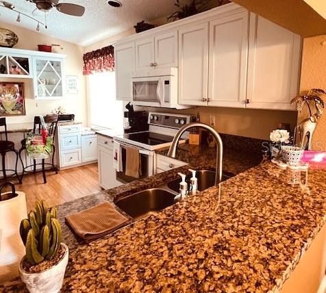 STONEYBROOK CLUBSIDE 2 - Residential Lease