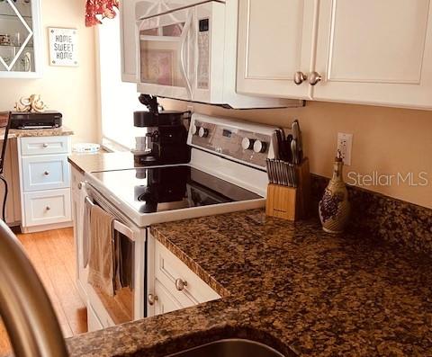STONEYBROOK CLUBSIDE 2 - Residential Lease