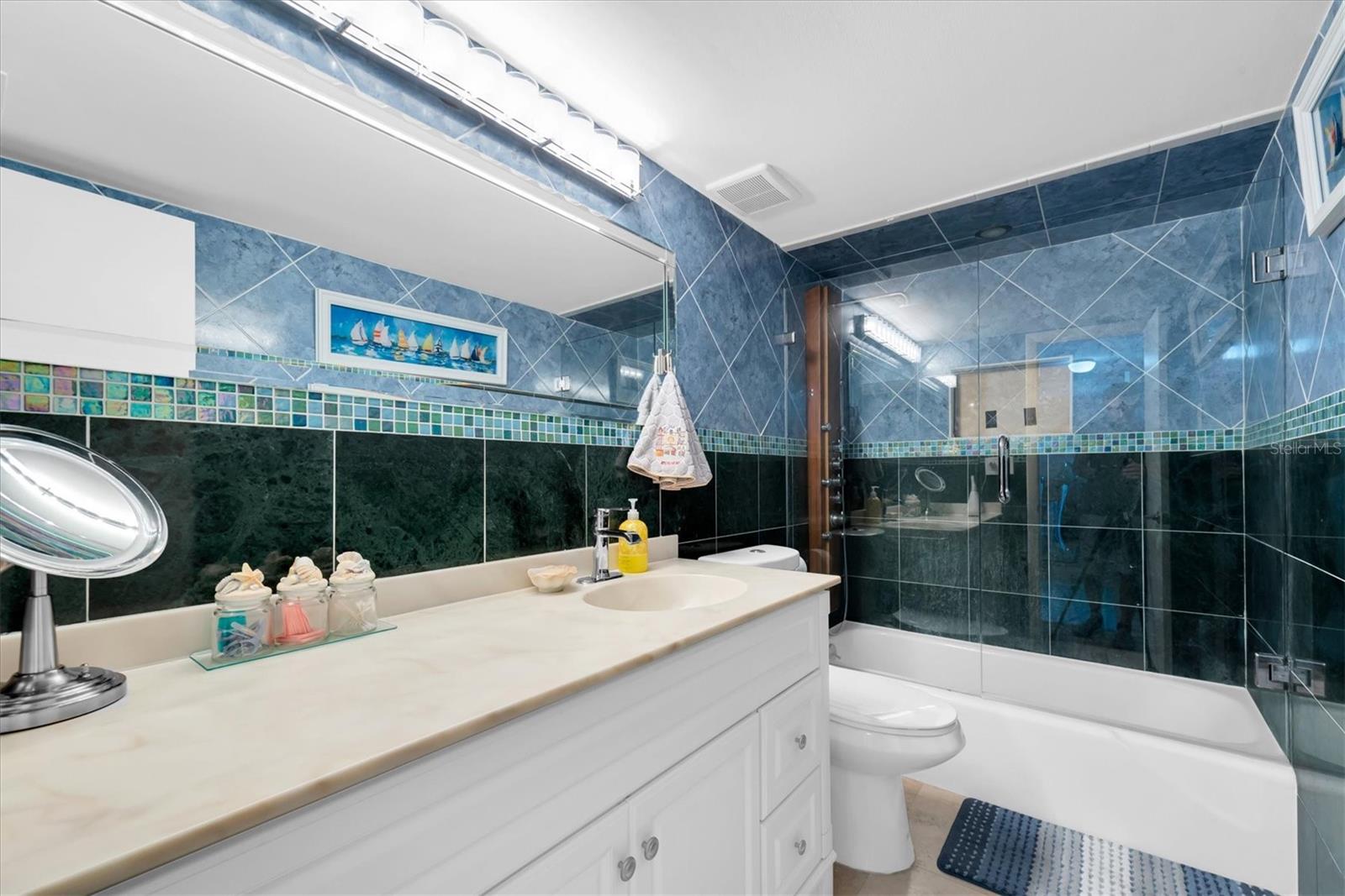 THREE PALMS POINTE CONDO - Residential