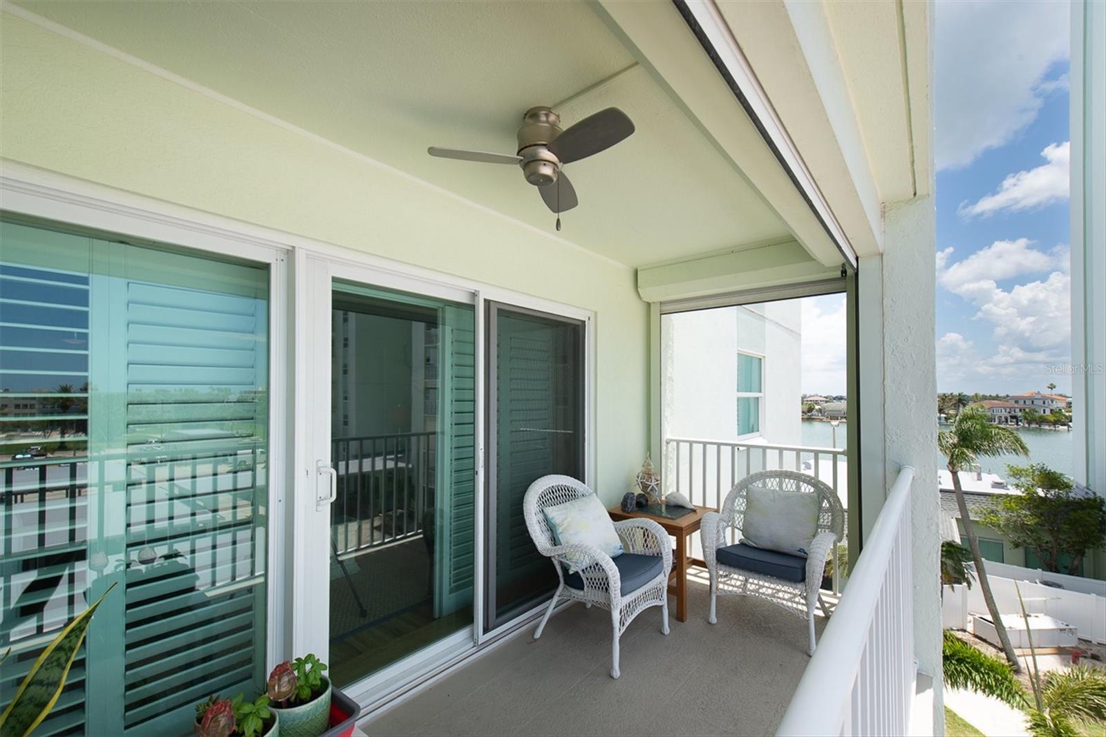 THREE PALMS POINTE CONDO - Residential