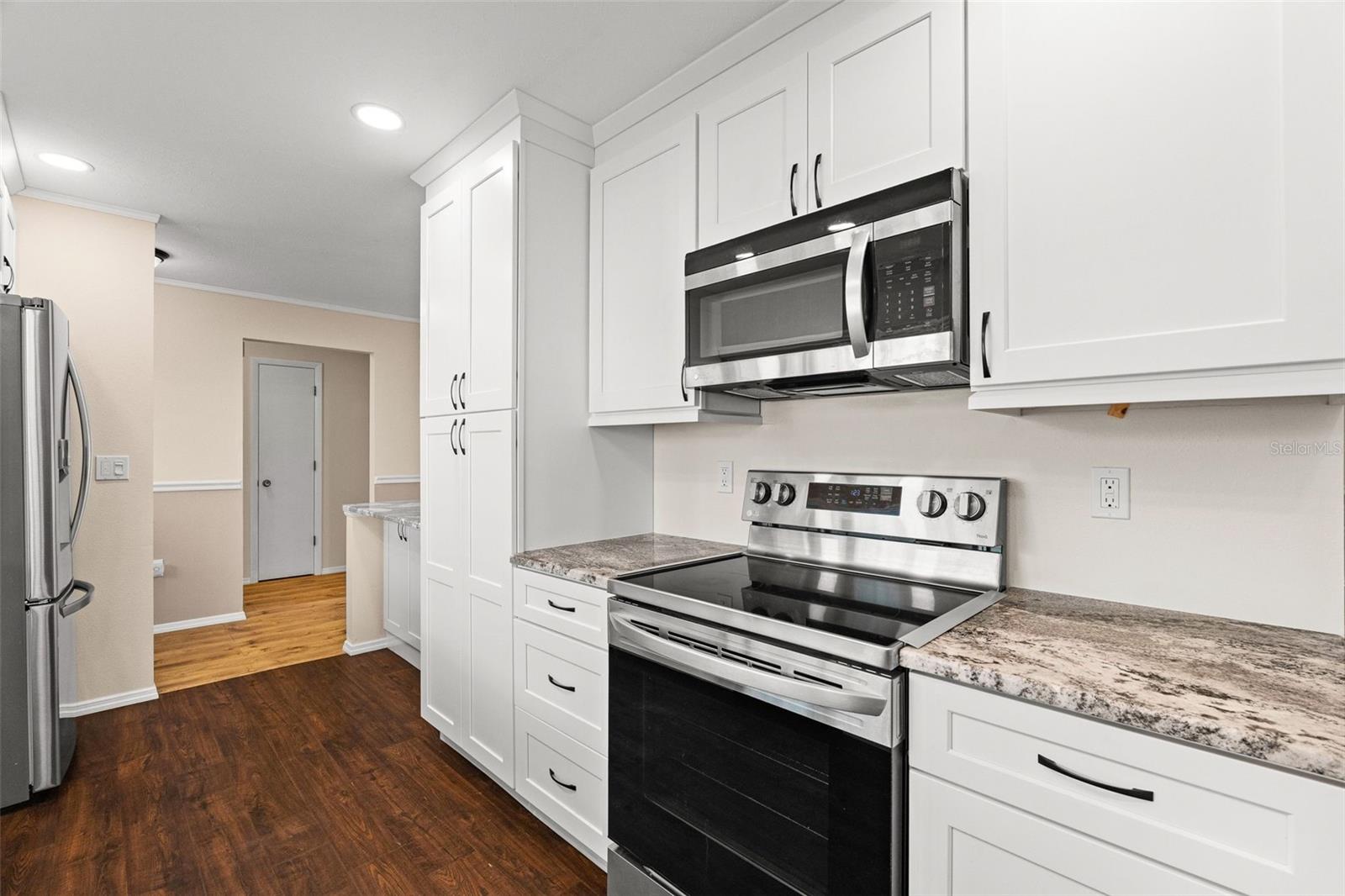 RIDGEWOOD ESTATES 21ST ADD - Residential