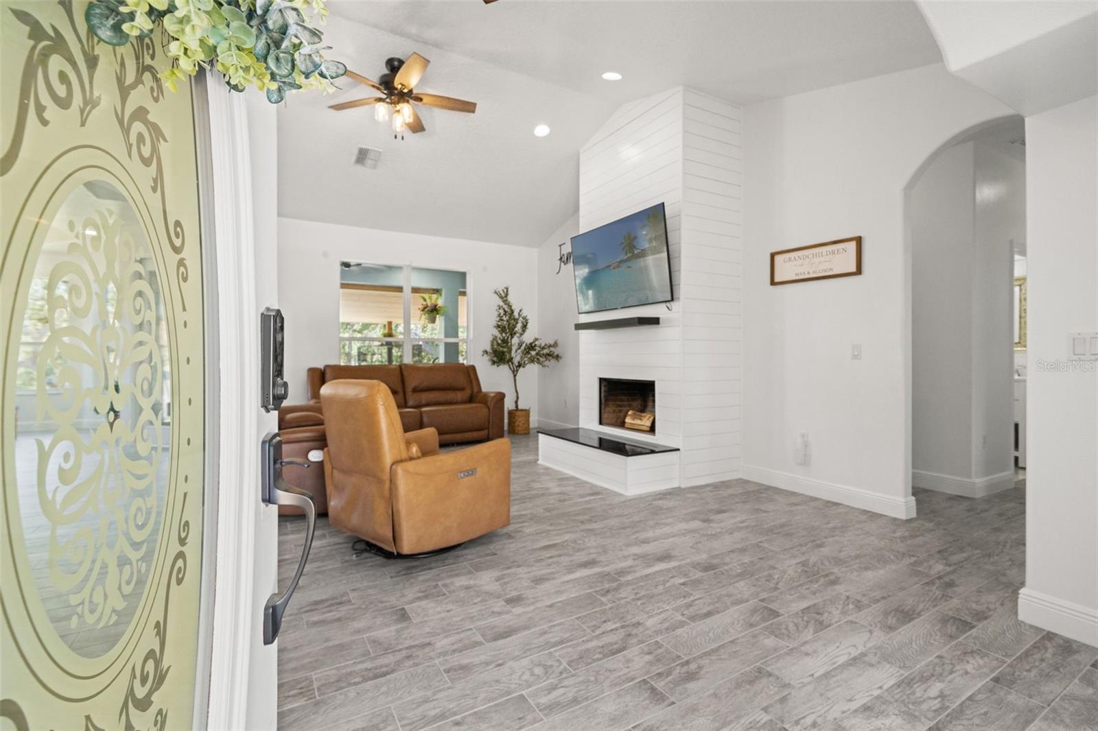 ROYAL HIGHLANDS UNIT 4 - Residential