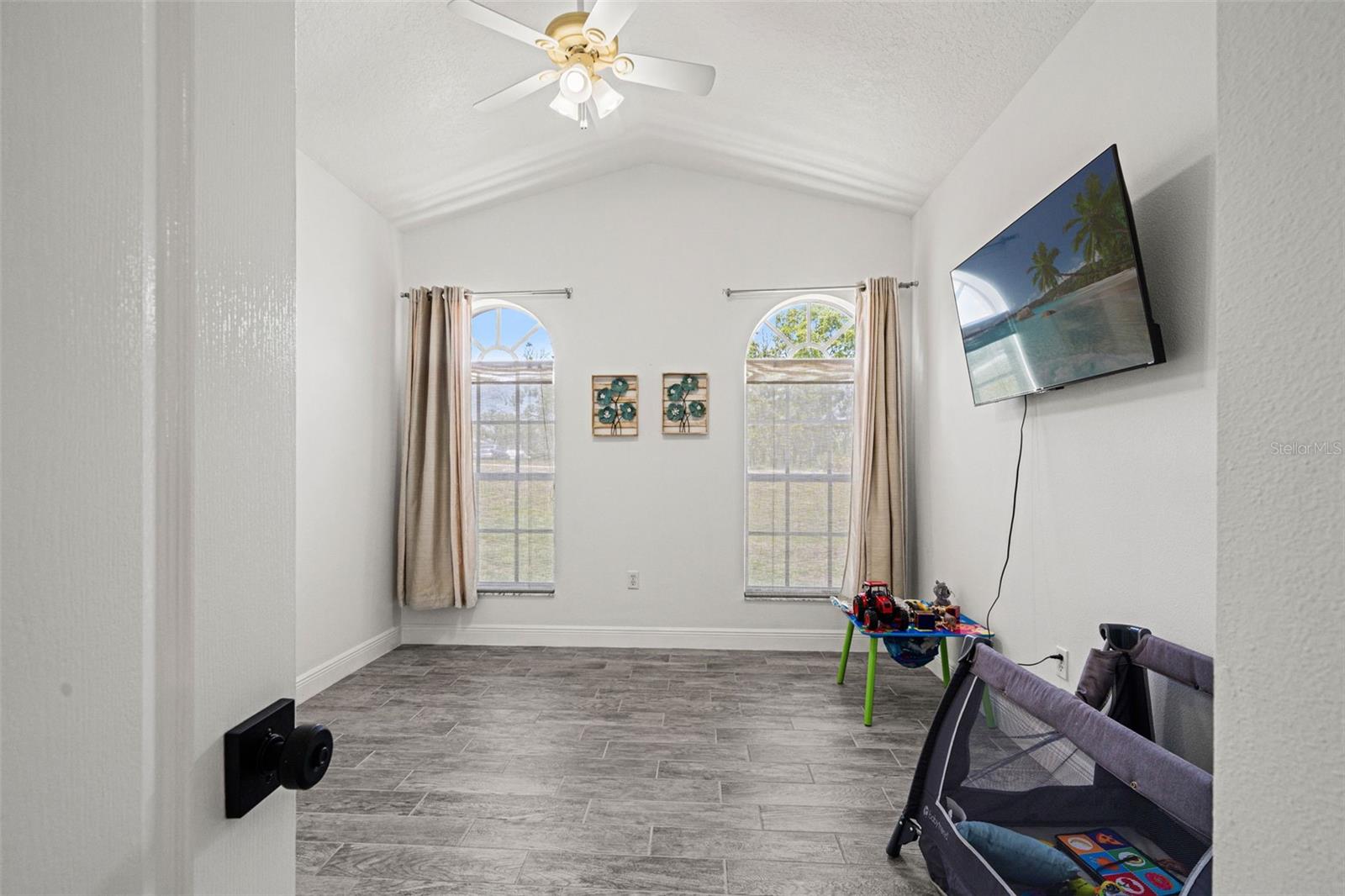 ROYAL HIGHLANDS UNIT 4 - Residential