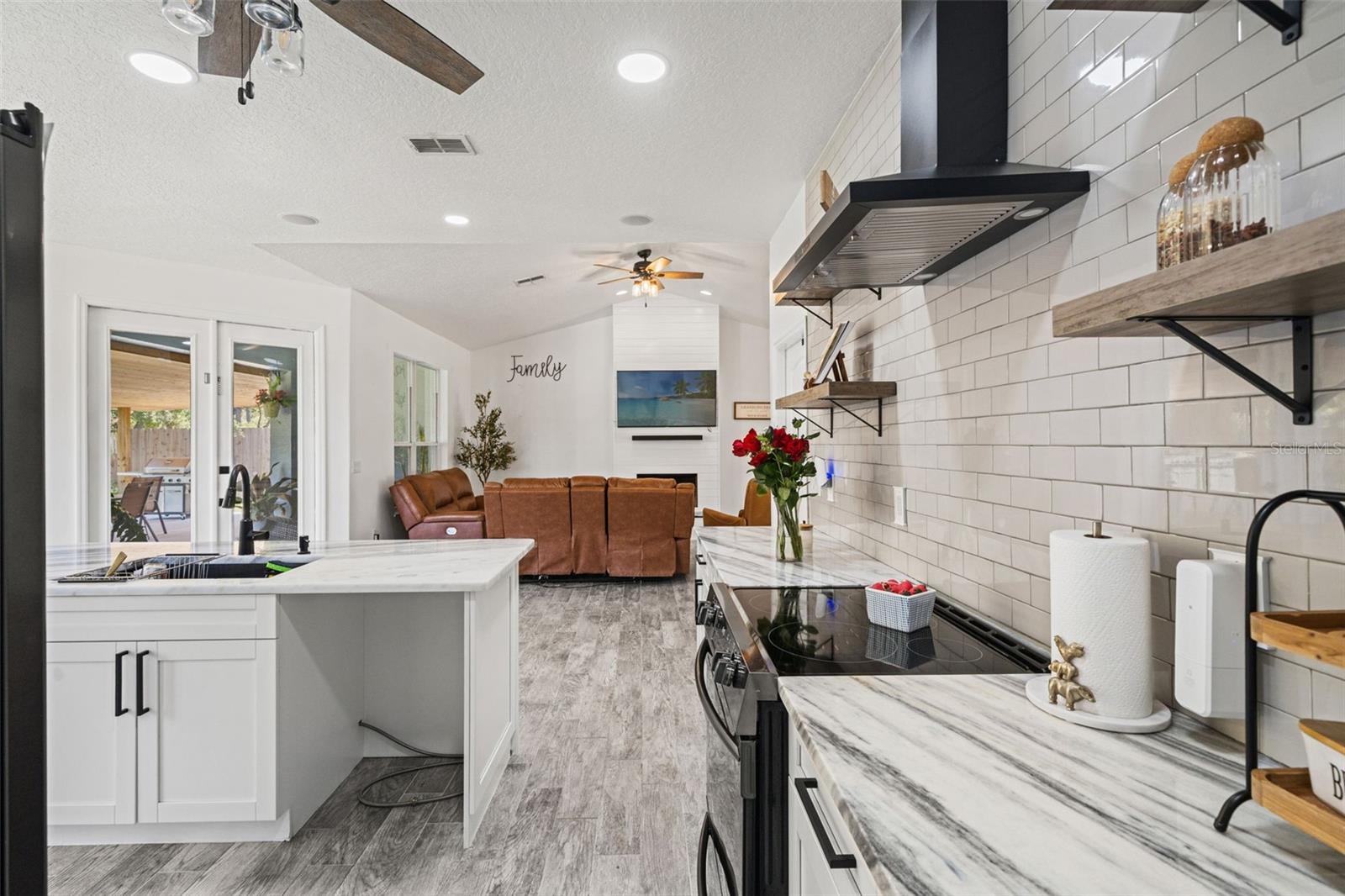ROYAL HIGHLANDS UNIT 4 - Residential