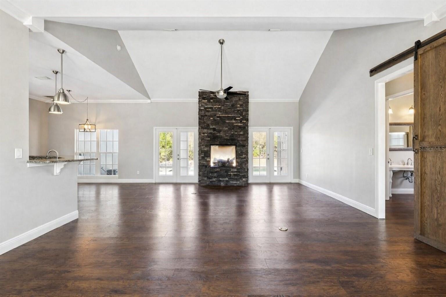 LAKE PICKET ESTATES PH 3 5 ACRE DEV - Residential