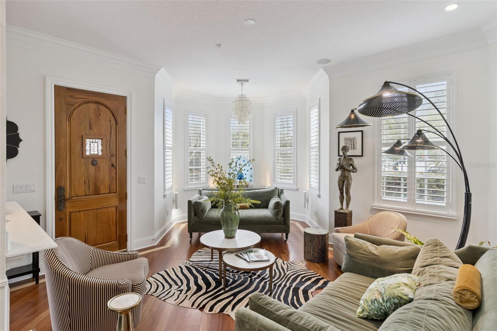 2402 VICTORIA GARDENS LANE