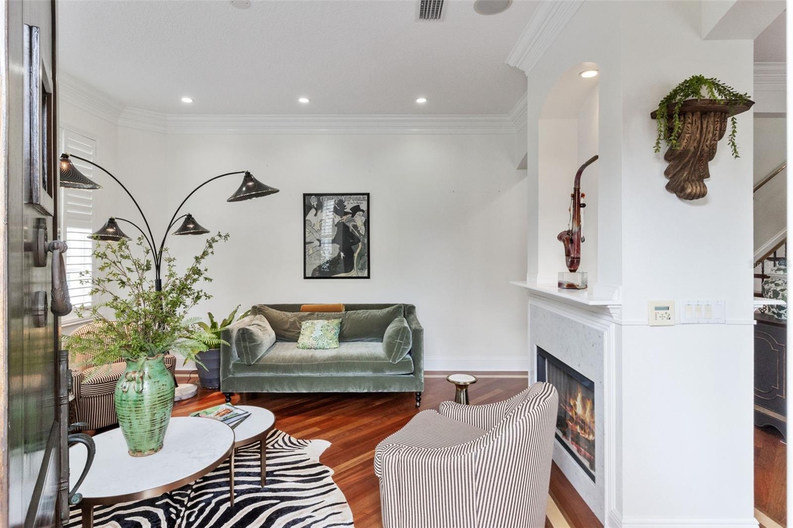 2402 VICTORIA GARDENS LANE