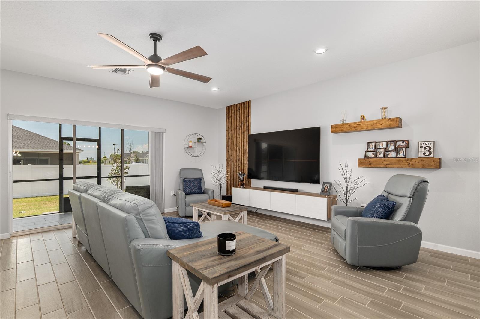 FREEDOM CROSSINGS PRESERVE - Residential