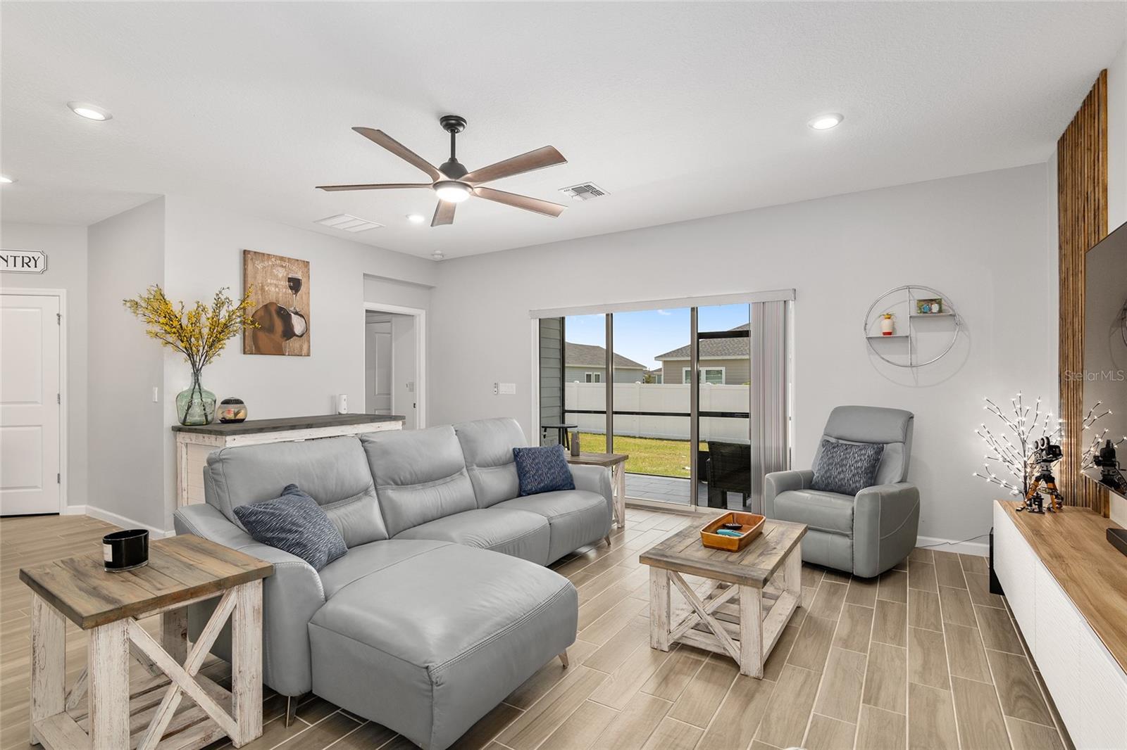 FREEDOM CROSSINGS PRESERVE - Residential