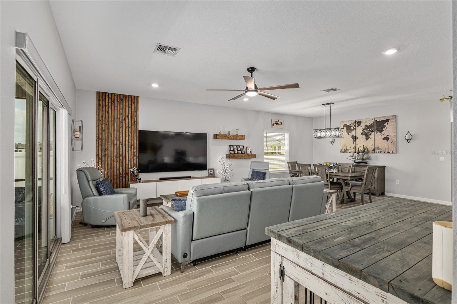 FREEDOM CROSSINGS PRESERVE - Residential