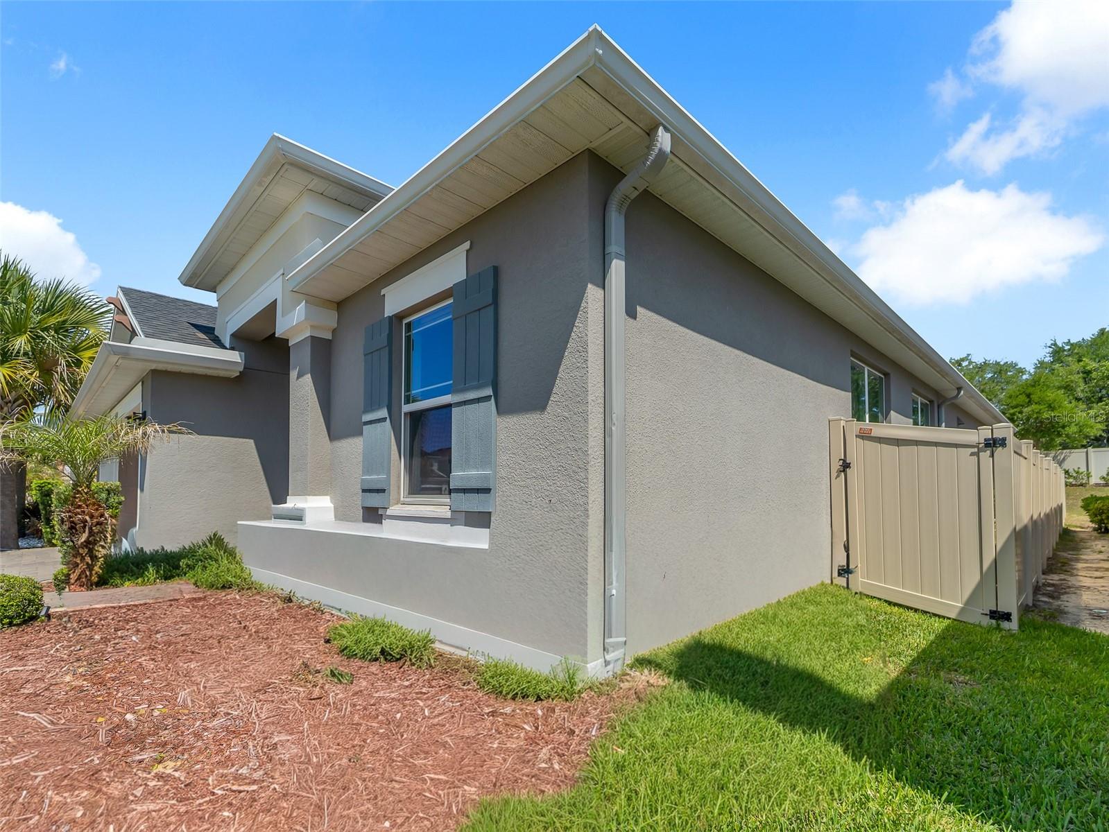CRESTVIEW - Residential