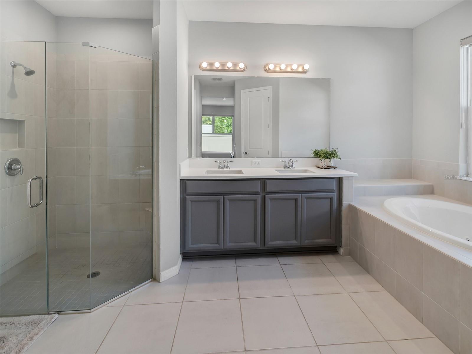 CRESTVIEW - Residential