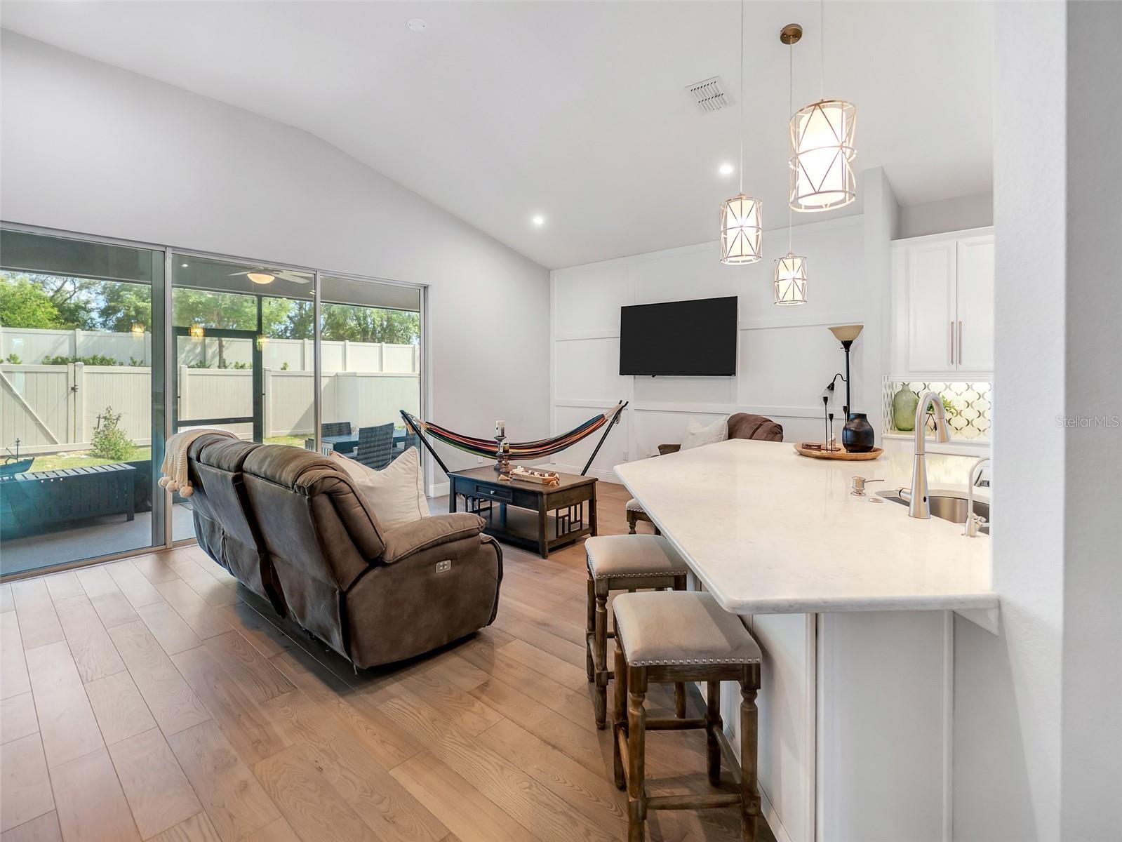 CRESTVIEW - Residential