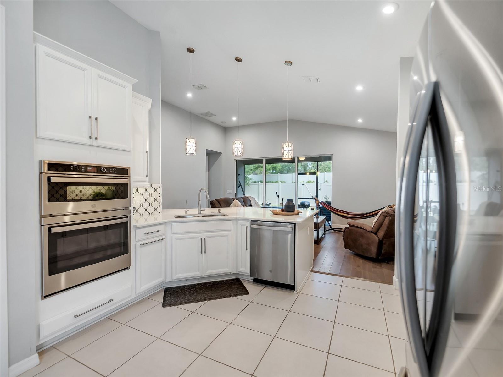 CRESTVIEW - Residential