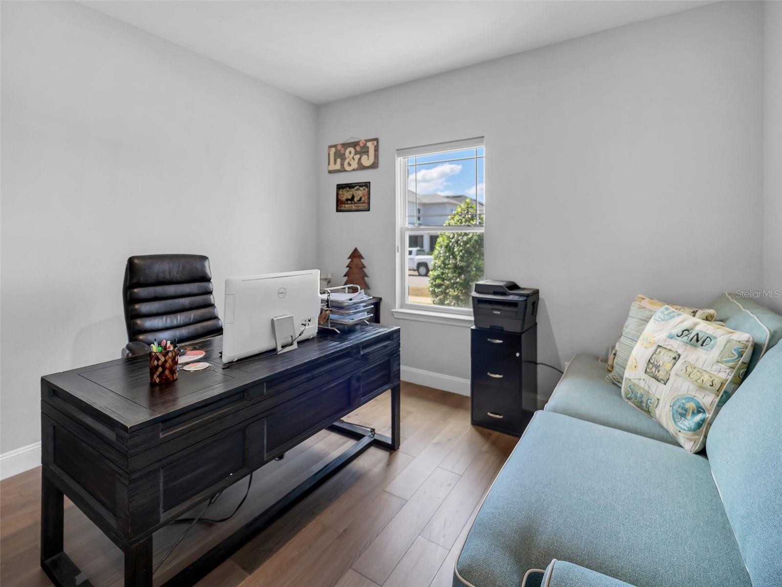 CRESTVIEW - Residential