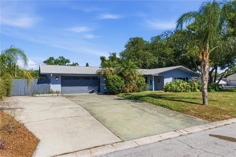 Photo of 1 Maplewood Avenue, Clearwater, FL 33765 (MLS # TB8498771)