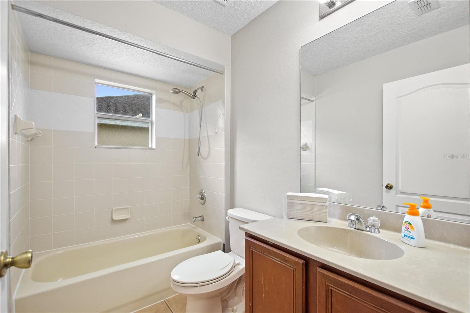 SORRENTO HILLS PH 01 & 02 LT 01 BLK A ORB - Residential