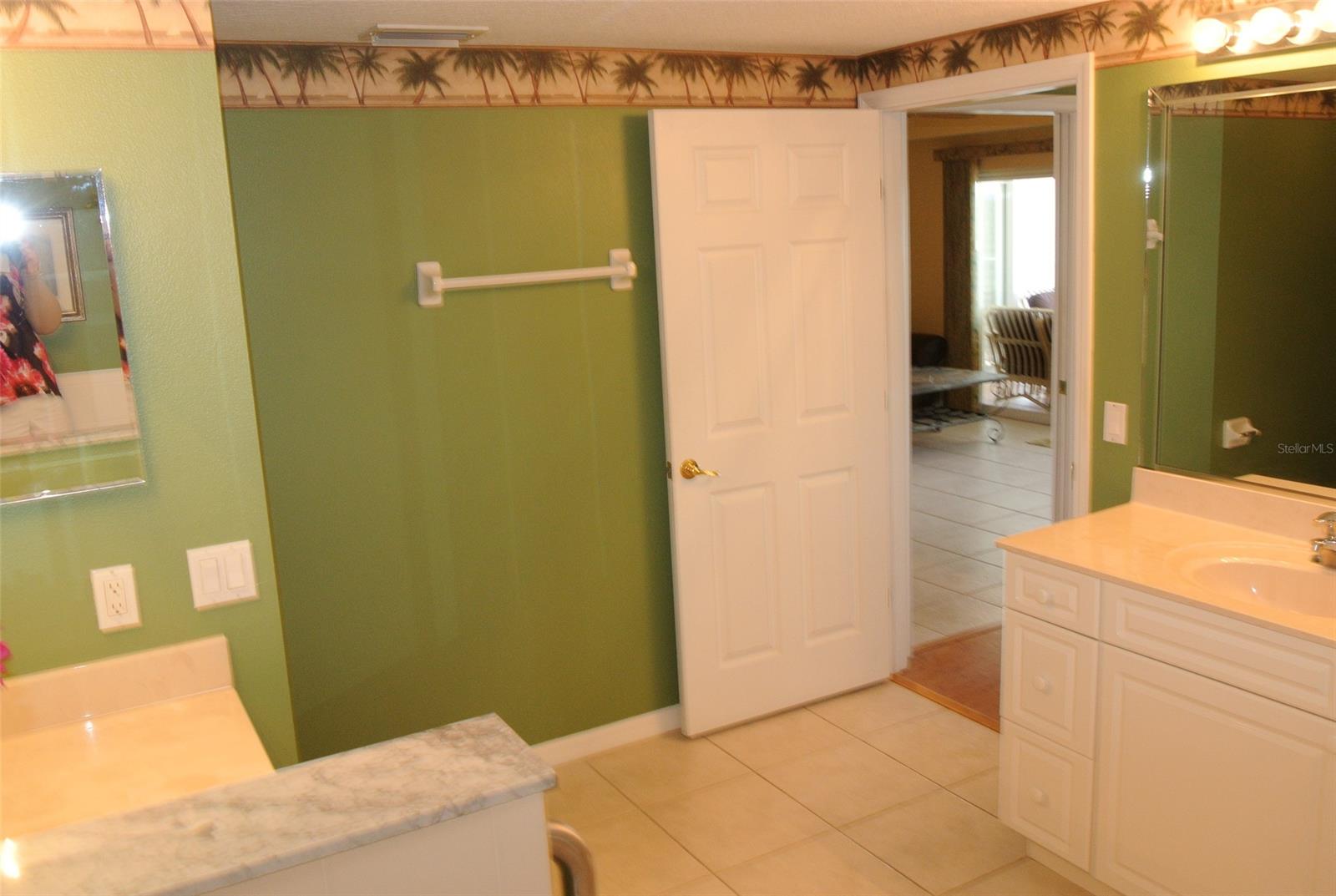 Ocean Walk Condo At Nsb Bldg 04 - Residential