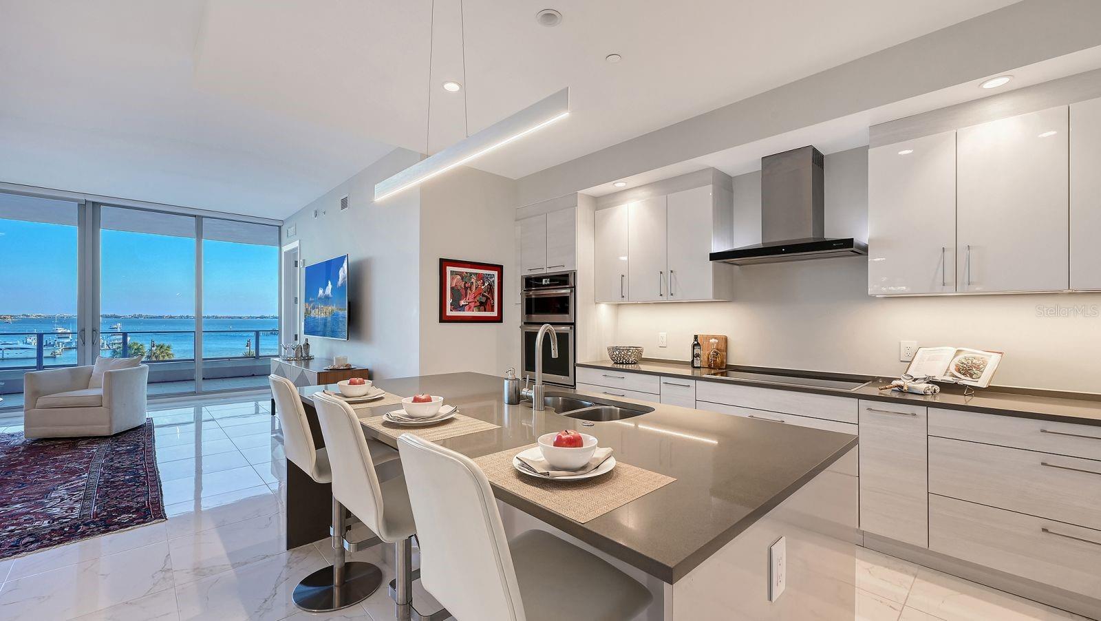 VUE SARASOTA BAY - Residential